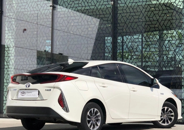 Toyota Prius cena 96900 przebieg: 152113, rok produkcji 2017 z Bukowno małe 562